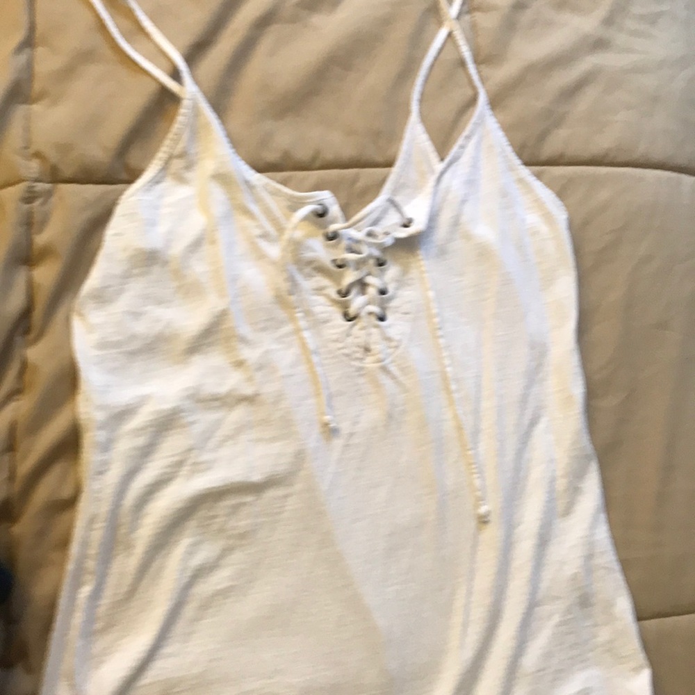 Cross front tank top